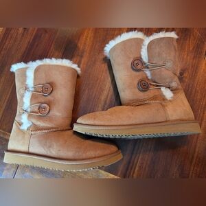 7/7.5 "Cozie Steps" 100% Australian Sheepskin Boots Chestnut Faux Fur Lined